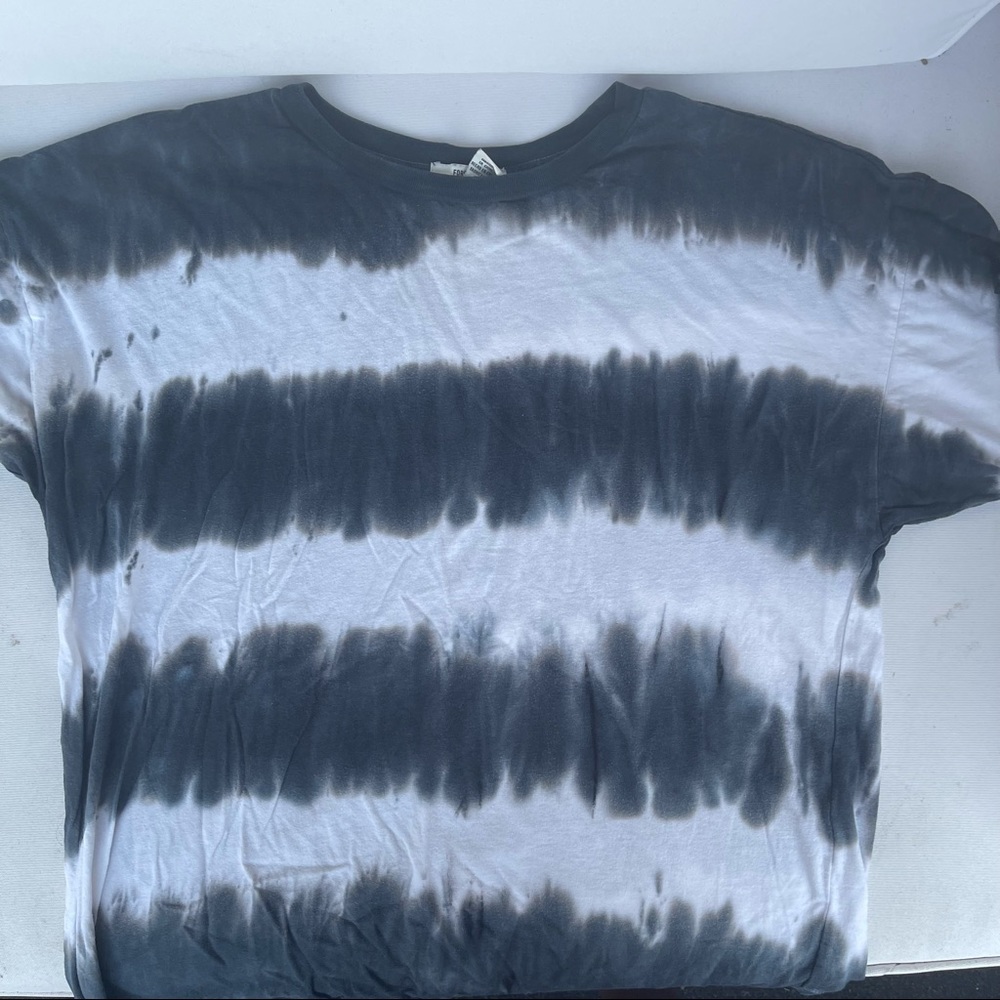 F21 Ombré Striped T-Shirt